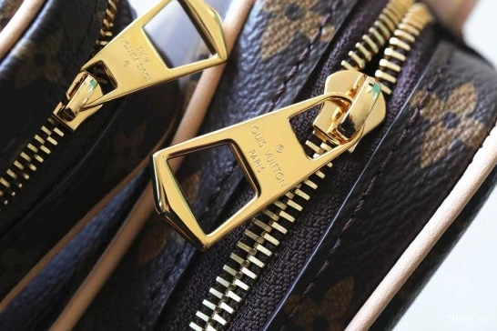 Affordable MM Croissant LOUIS VUITTON 0719